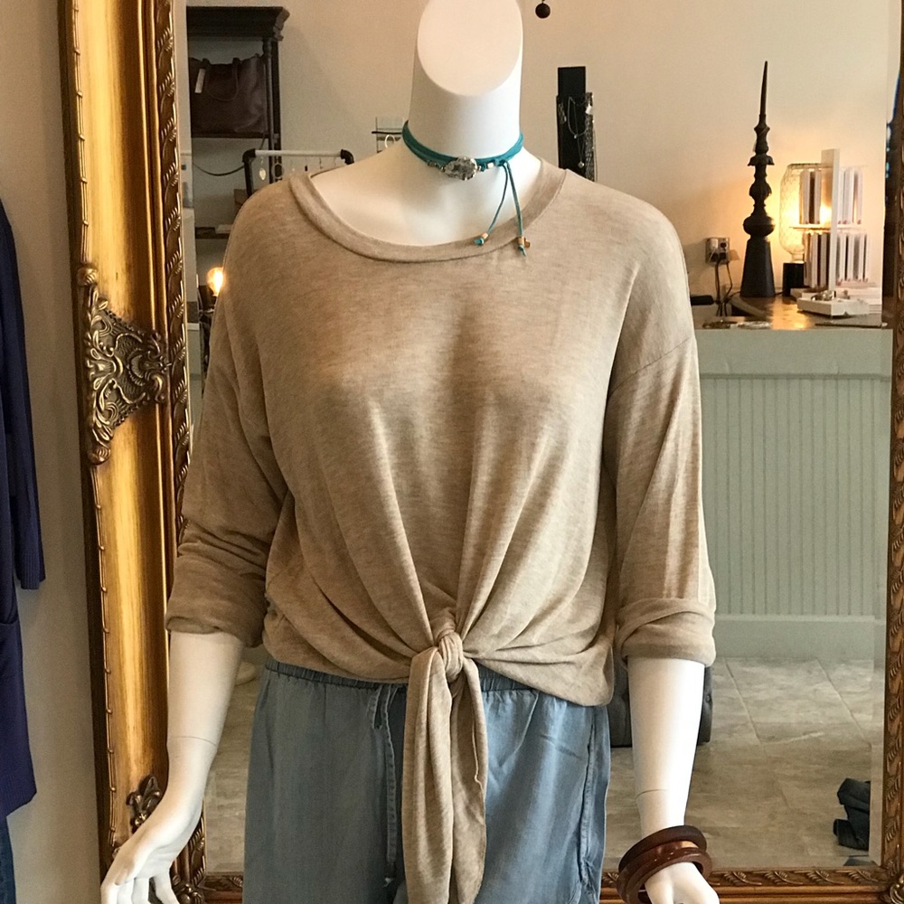 Elan tie front top
